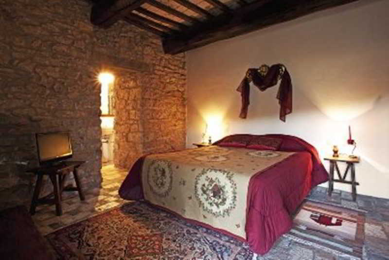 Castello Valenzino Apart otel Pierantonio Dış mekan fotoğraf