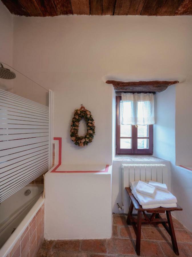 Castello Valenzino Apart otel Pierantonio Dış mekan fotoğraf