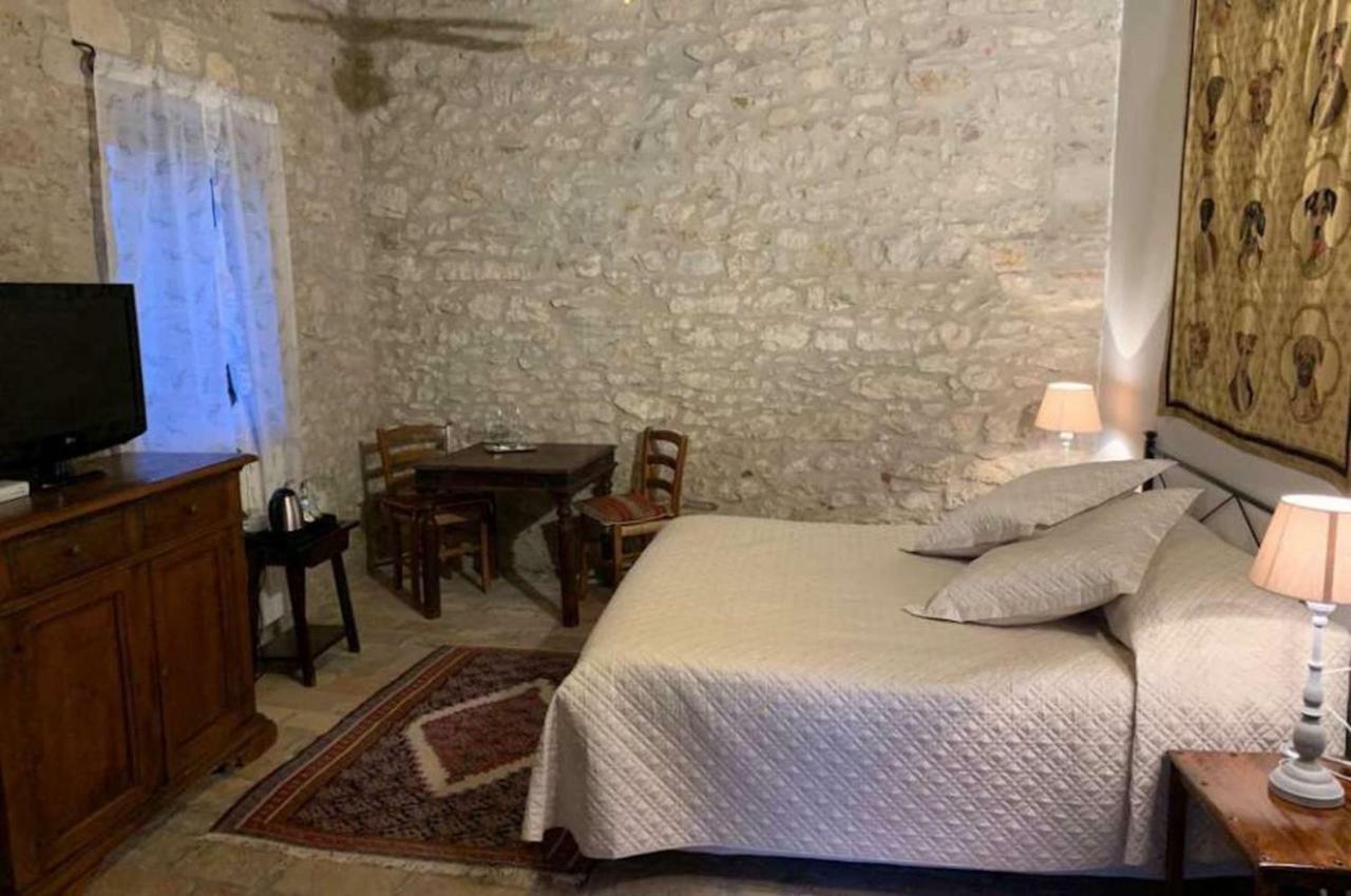 Castello Valenzino Apart otel Pierantonio Dış mekan fotoğraf