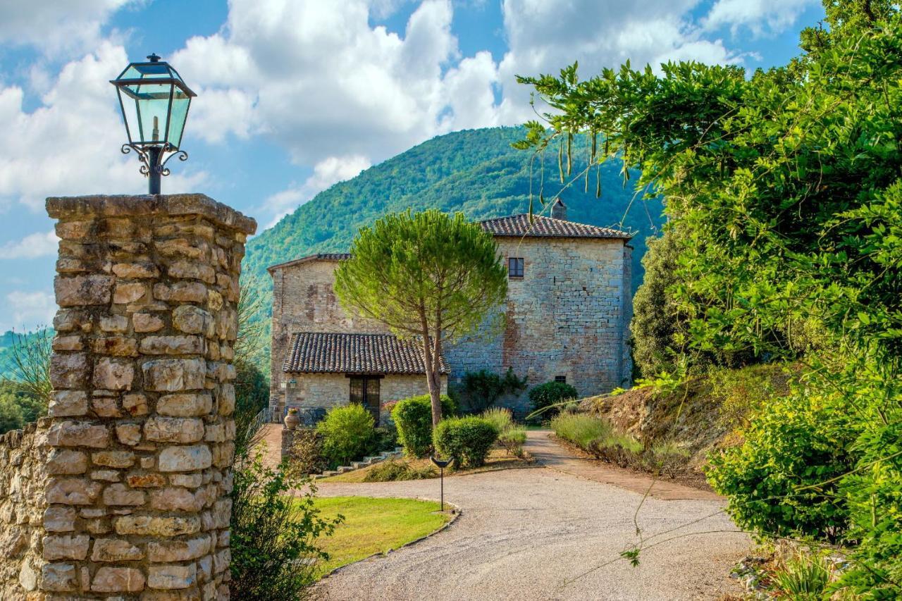 Castello Valenzino Apart otel Pierantonio Dış mekan fotoğraf